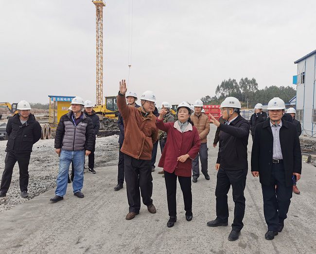 1607475456115273.jpg 陈丽华到广西建工集团桂林装配式建筑产业基地(一期)项目检查指导.jpg