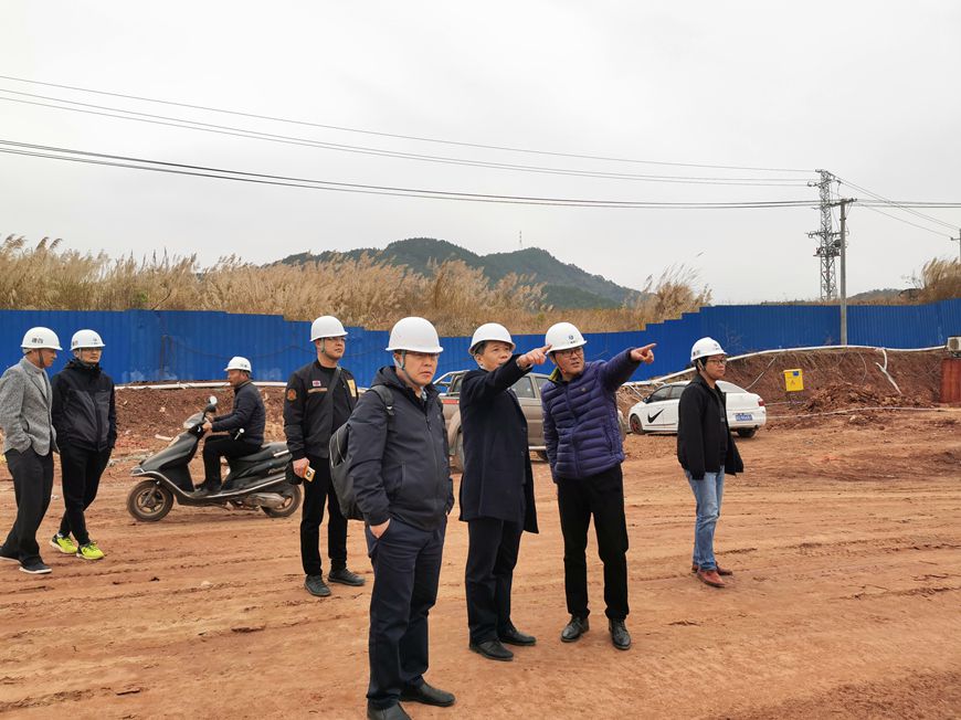 龙安宝到广东分公司梅州职业技术学院项目调研指导.jpg