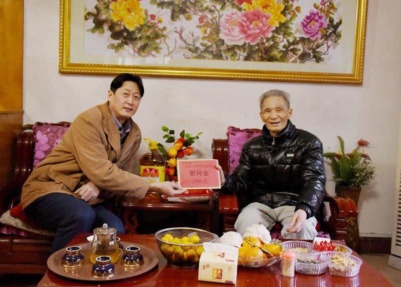 1612929004138777.jpg 王书记慰问(800图).jpg