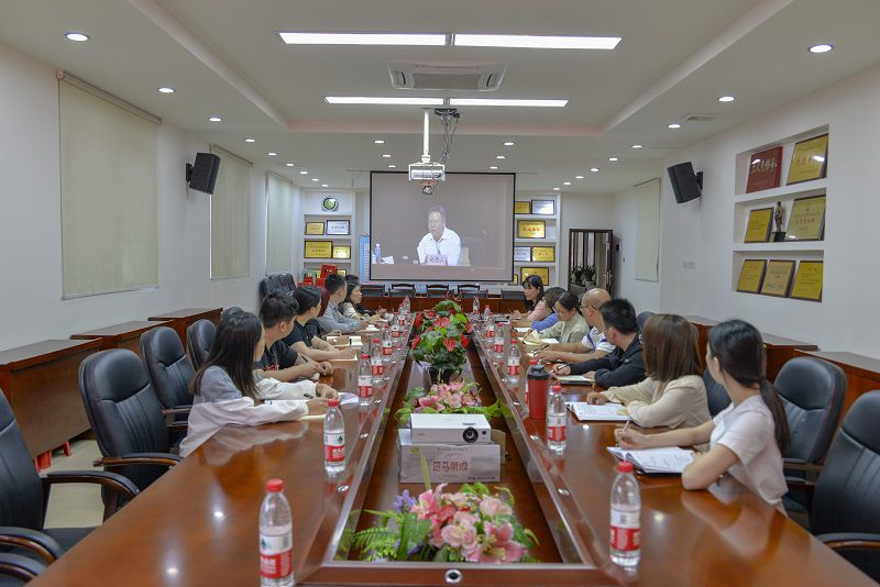 活动现场 - 副本.jpg