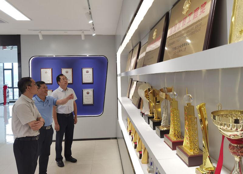 1624242831383800.jpg 参观现场(修图).jpg