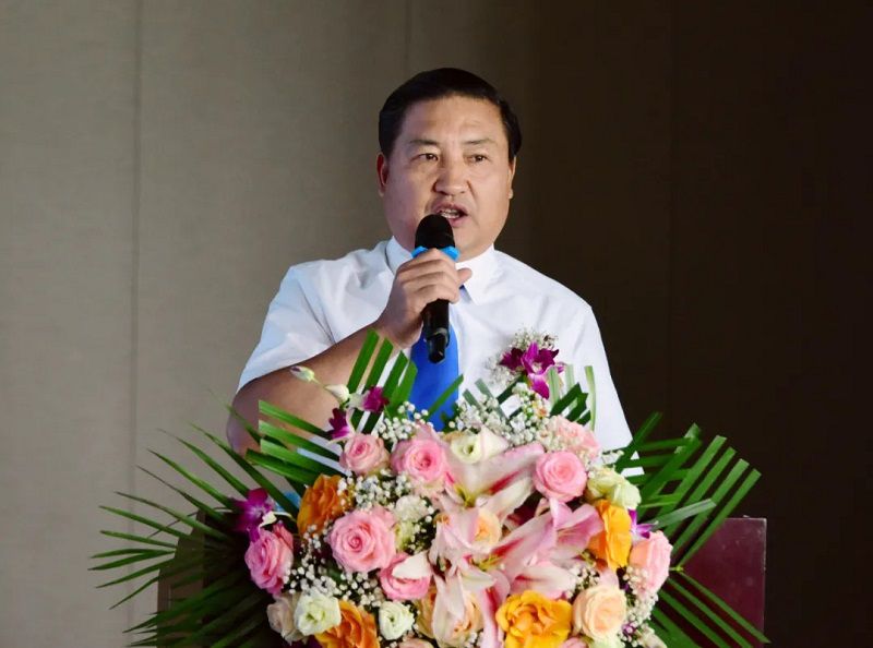 1627132774499598.jpg 宾恩信讲话.jpg