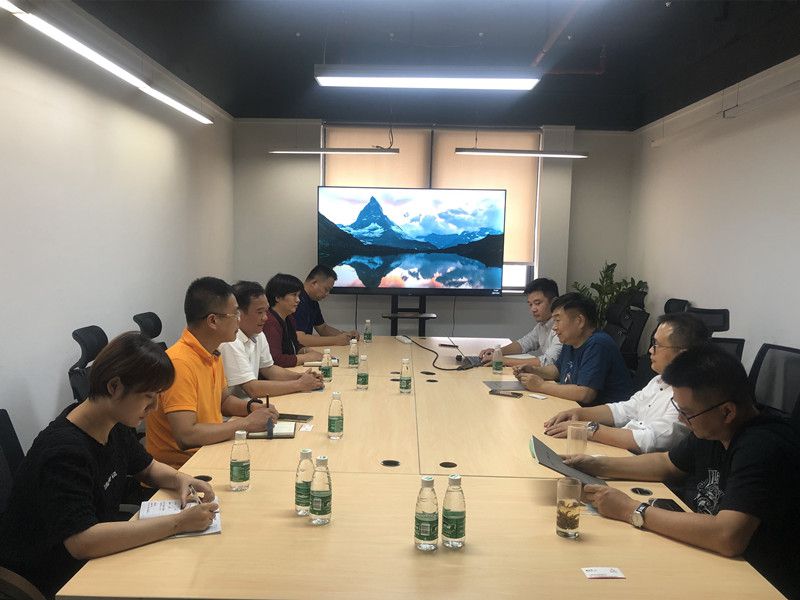 1630660396682484.jpg 邱国兴到广州新桐泰商业管理有限公司洽谈合作事宜_副本.jpg