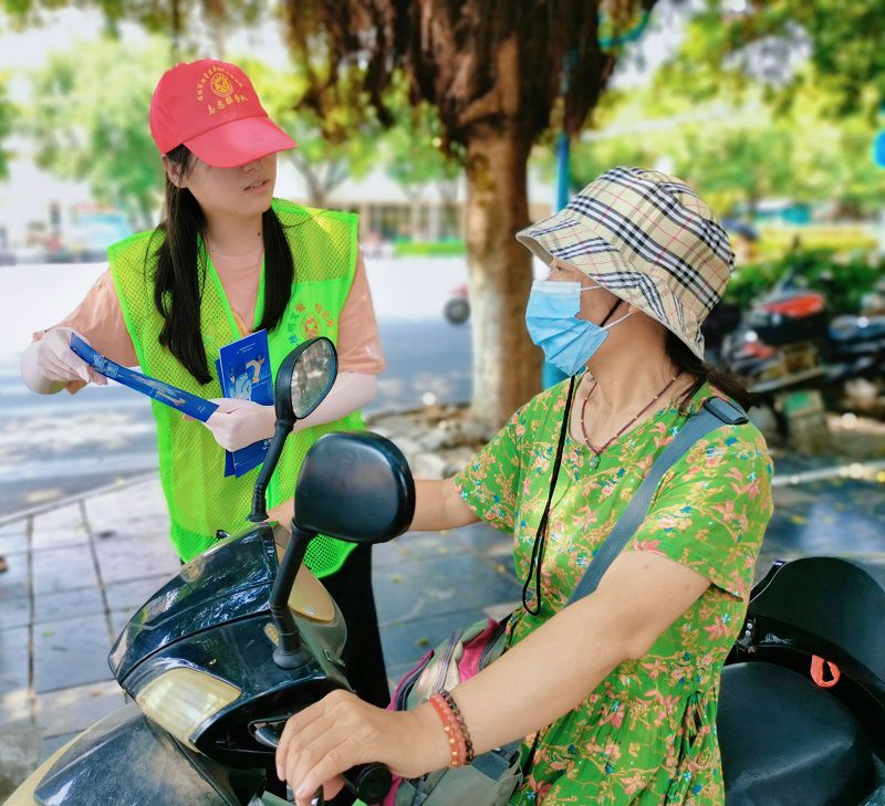 1630976105907196.jpg 志愿者服务.jpg