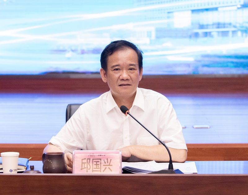 稳业绩会邱董讲话（800.jpg