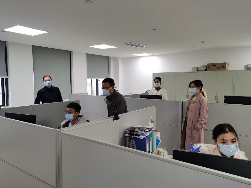 财务部坚守.jpg