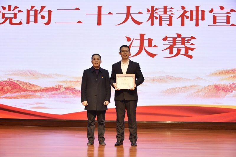 一等奖（修图）.jpg