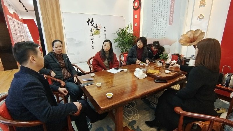 冶建考察（800图）.jpg