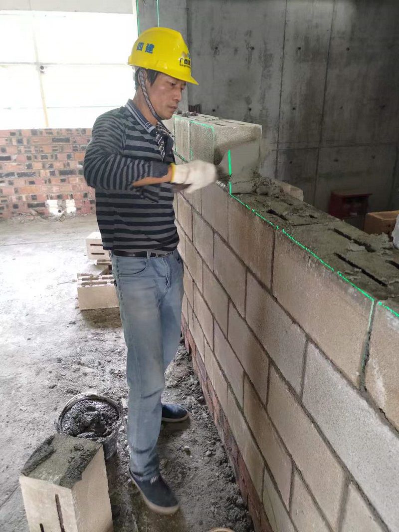 贺州市出水塘鸭子寨棚户区改造项目砌体施工（修图）.jpg