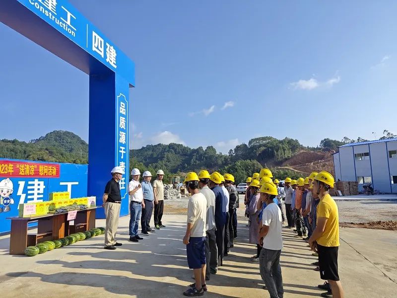 彭总柳州分慰问1.jpg