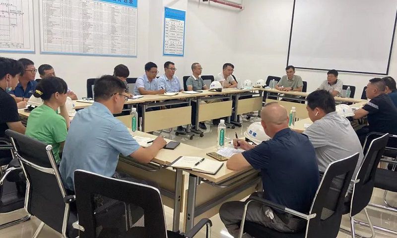 李友胜调研开会.jpg