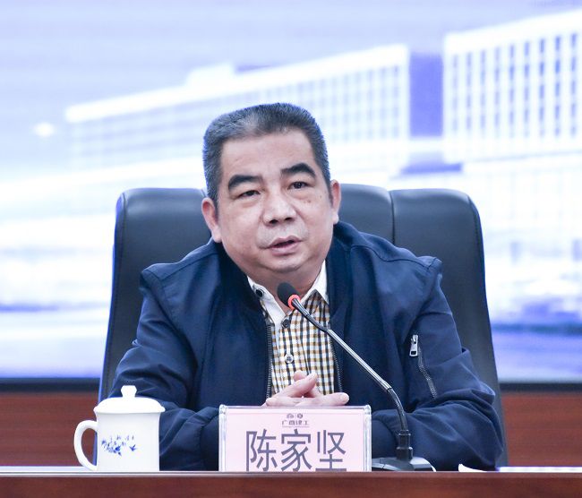陈书记讲话（修图）.jpg