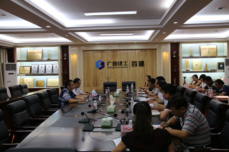 集团公司党委副书记、提名工会主席人选陈家坚到公司调研并深入一线慰问