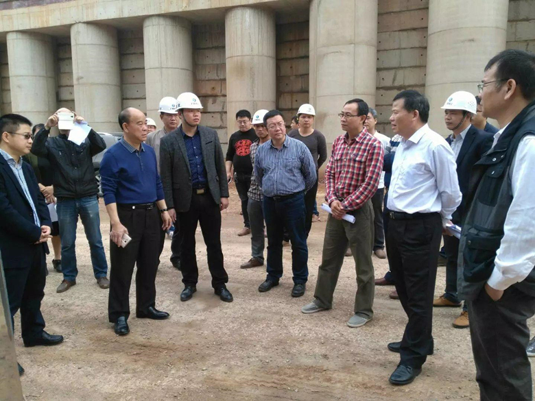 南宁市人民政府督查室领导一行到北部湾分公司项目检查指导工作