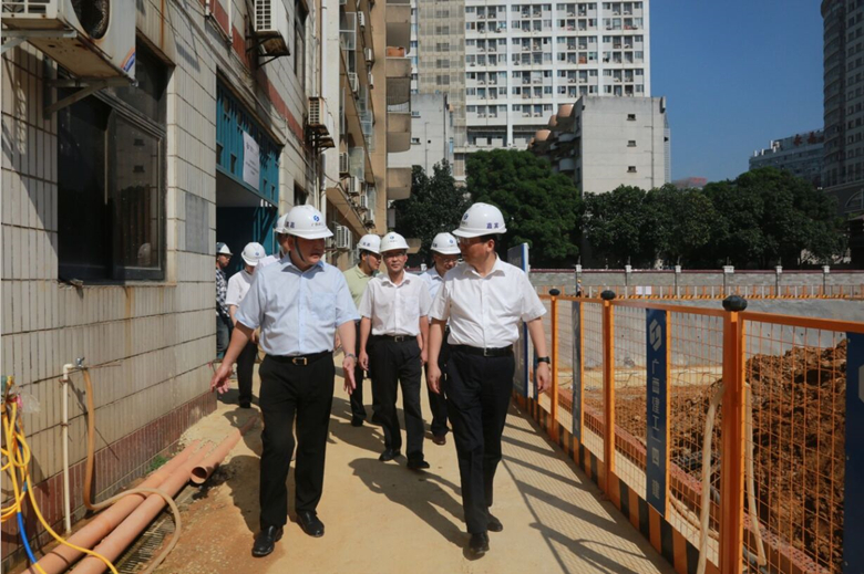 自治区党委常委、秘书长、办公厅主任王可到公司项目调研