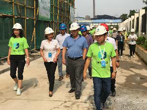 广西建筑业绿色施工示范工程检查组专家到三分公司交通枢纽指挥中心项目检查指导
