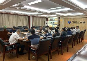 俞锦源参加所在党支部组织生活会